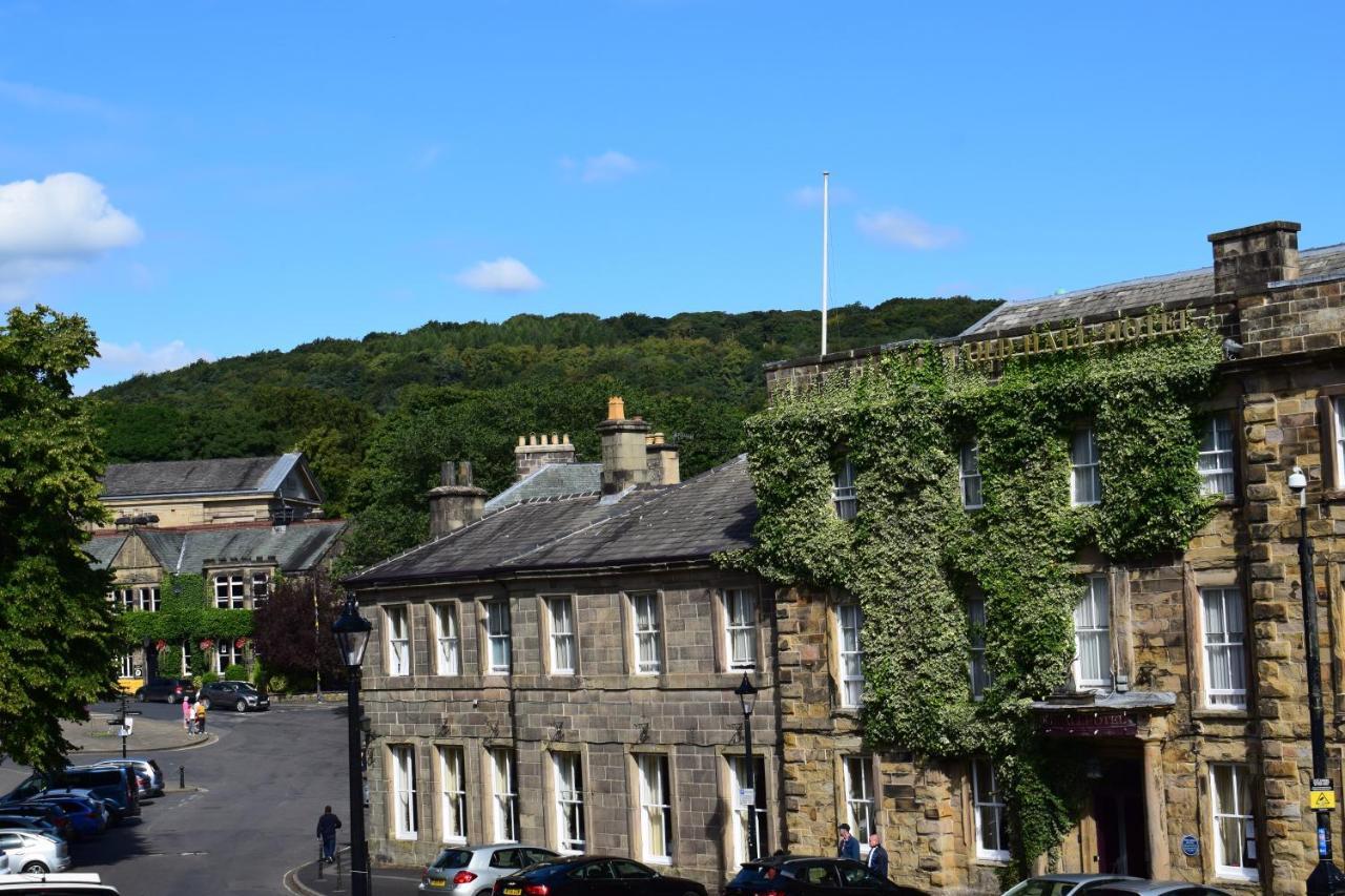 The Buxton Retreat A Luxurious 3-Storey Townhouse With Four Poster Bed And Double Jacuzzi Bath" Luaran gambar